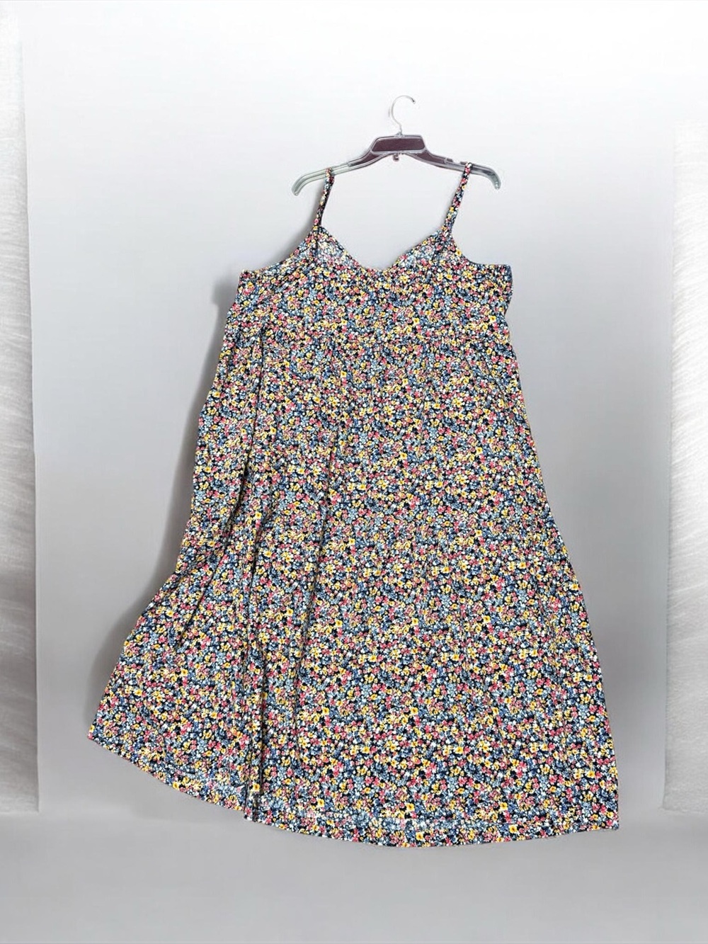 OldNavy Women’s XXXL Navy FloralCami TankTop Adjustable SpaghettiStraps Boho Y2K